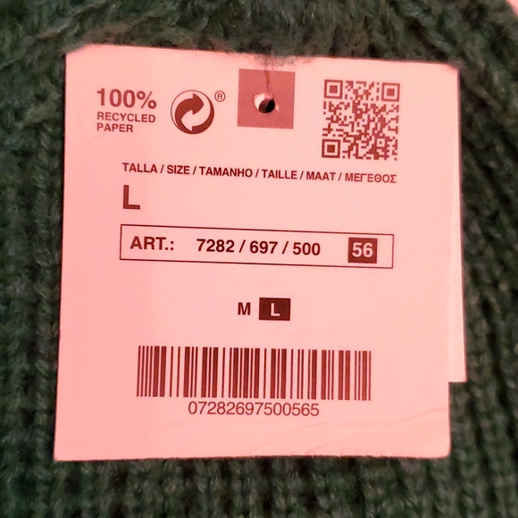 COPY - Zara Knit Beanie Hat Green Youth Large - Picture 3 of 3